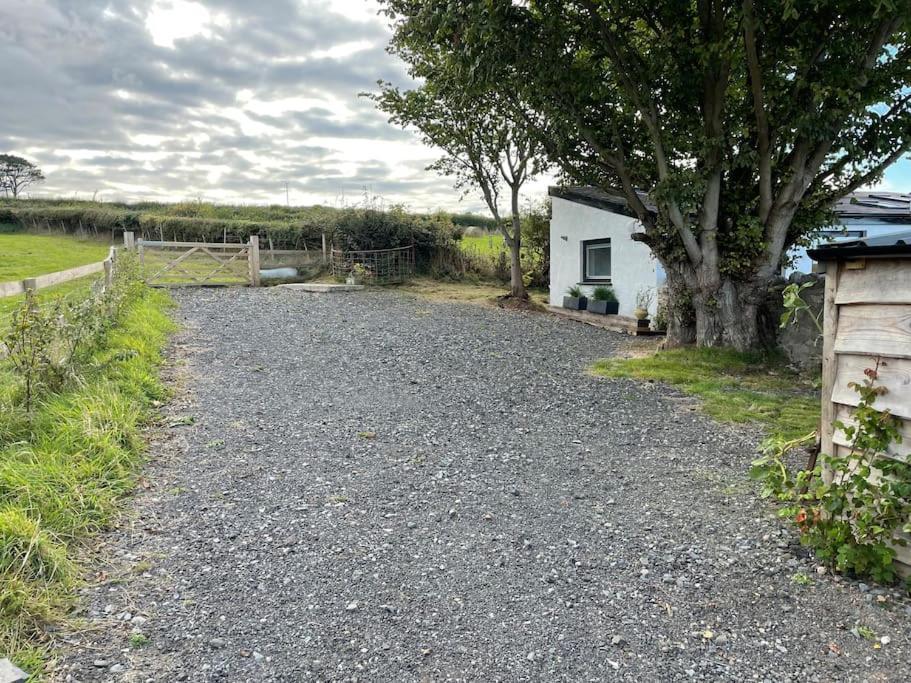 Tranquil, Secluded, Rural Cottage For Two Beaumaris Extérieur photo