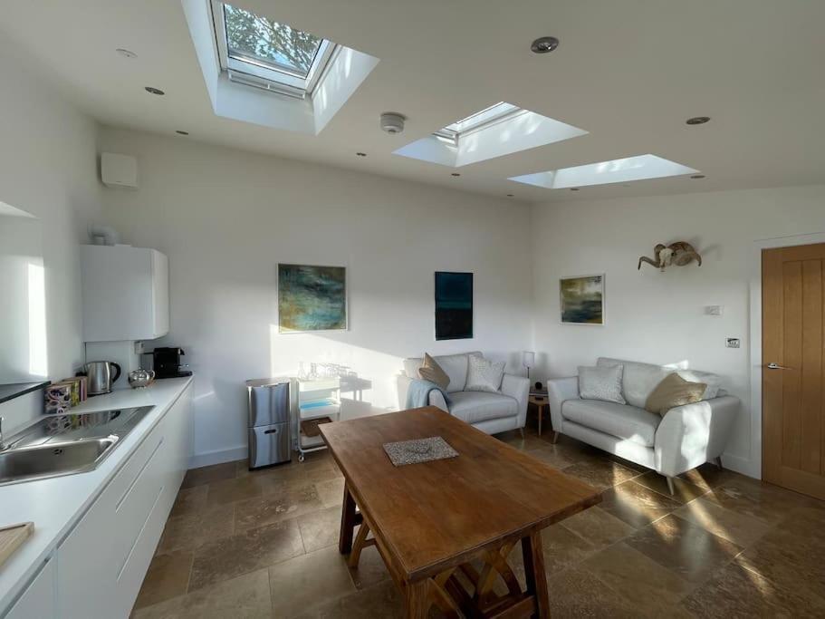 Tranquil, Secluded, Rural Cottage For Two Beaumaris Extérieur photo